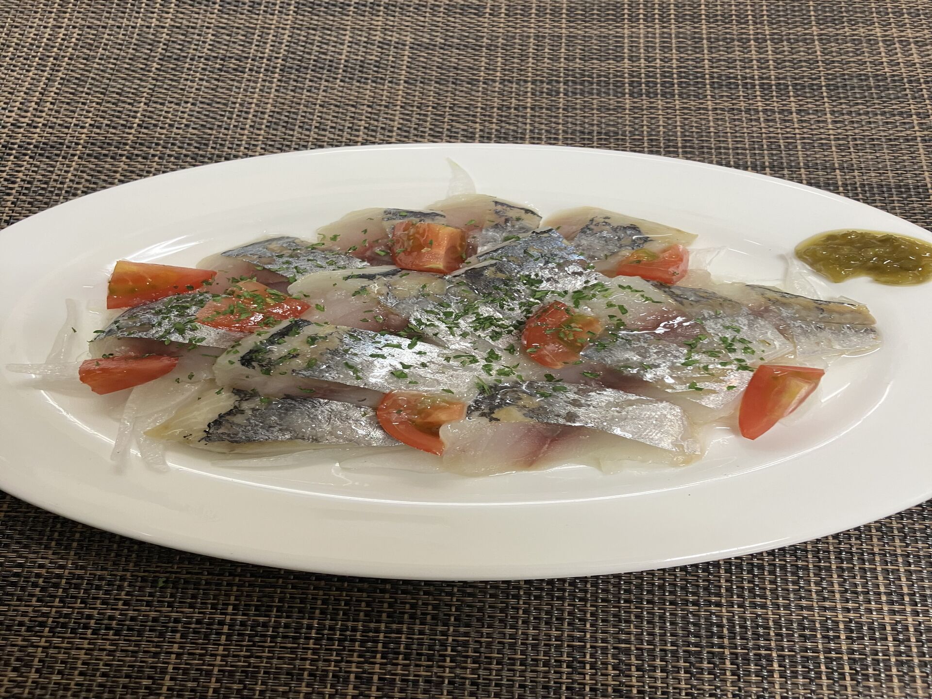 板橋区役所前でお魚料理とワイン！