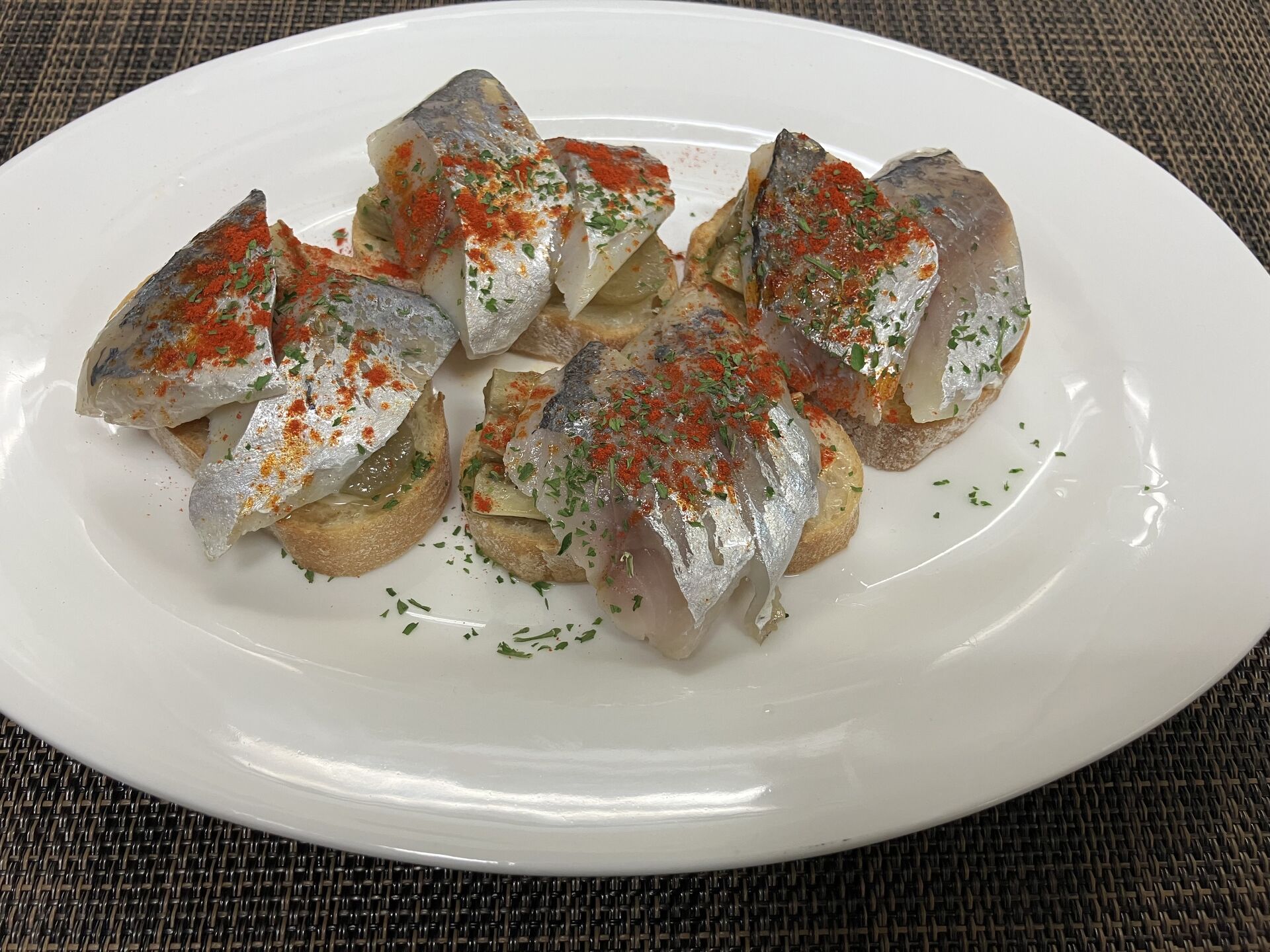 板橋でお手頃スペインレストラン！