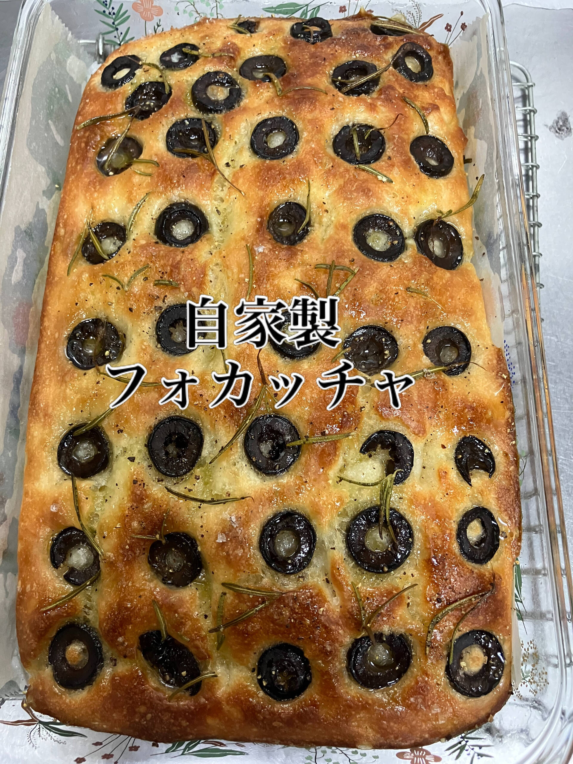【焼き立ての幸せ！】外はカリッと、中は驚くほどモチモチ！お店